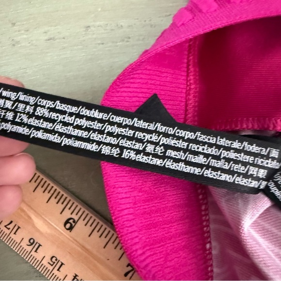 EUC PINK Victoria’s Secret Sports Bra size Large - Picture 5 of 6